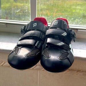 Pelton shoes with Buke Cleats size 40